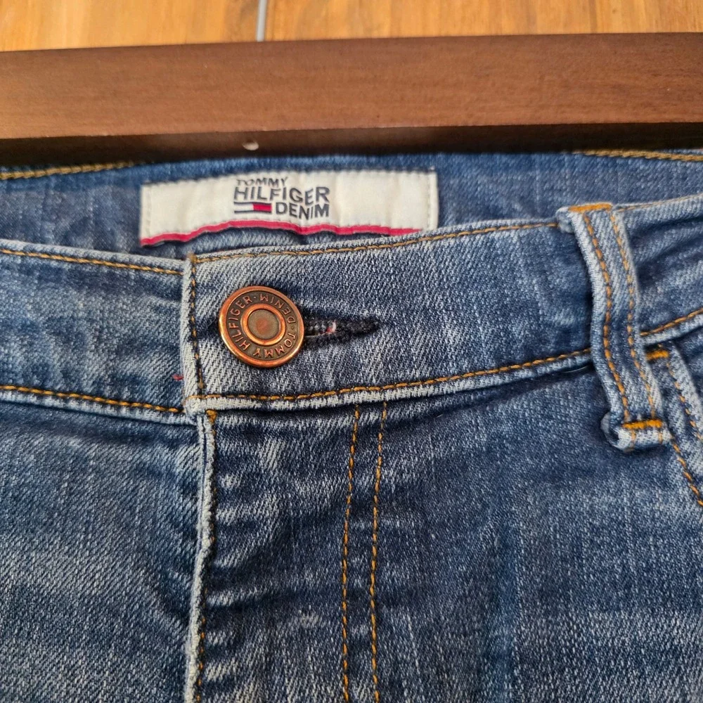 Tommy Hilfiger Jeans Men 32x30‎ Blue Fair Distressed Straight Leg Denim